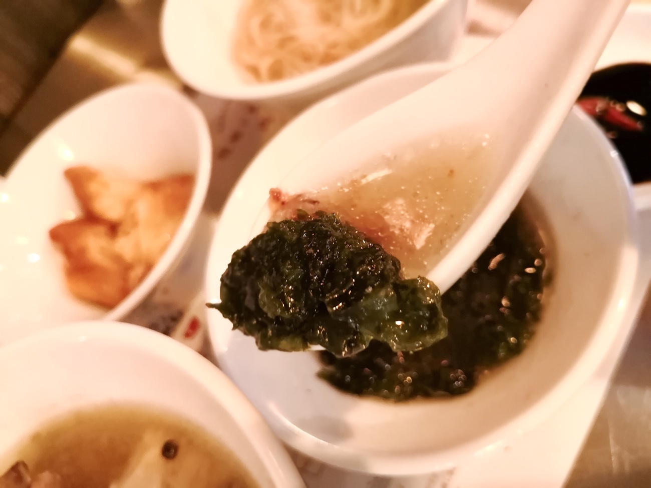 シンガポールバクテー赤坂の海苔スープ